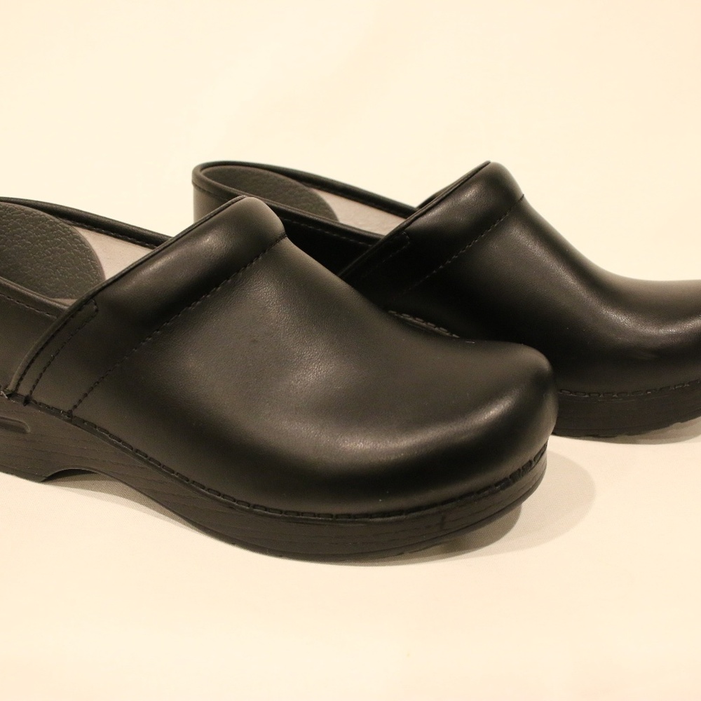 Black Dansko Cabrio clogs women's 39